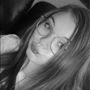 Meet your Posher, Kendall